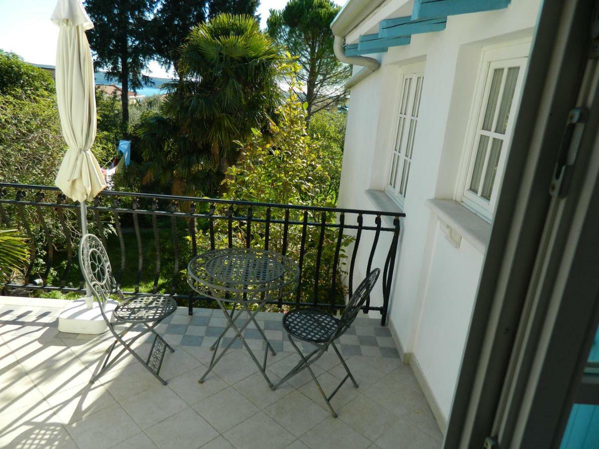 Apartments Stella - Parking Piran Bagian luar foto